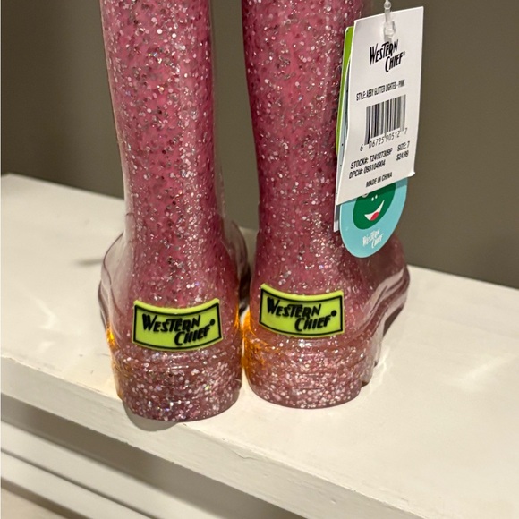 NWT~ Western Chief sz 7 Girls Abby Glitter Lighted Shimmer Rain Boots Waterproof - Picture 5 of 7